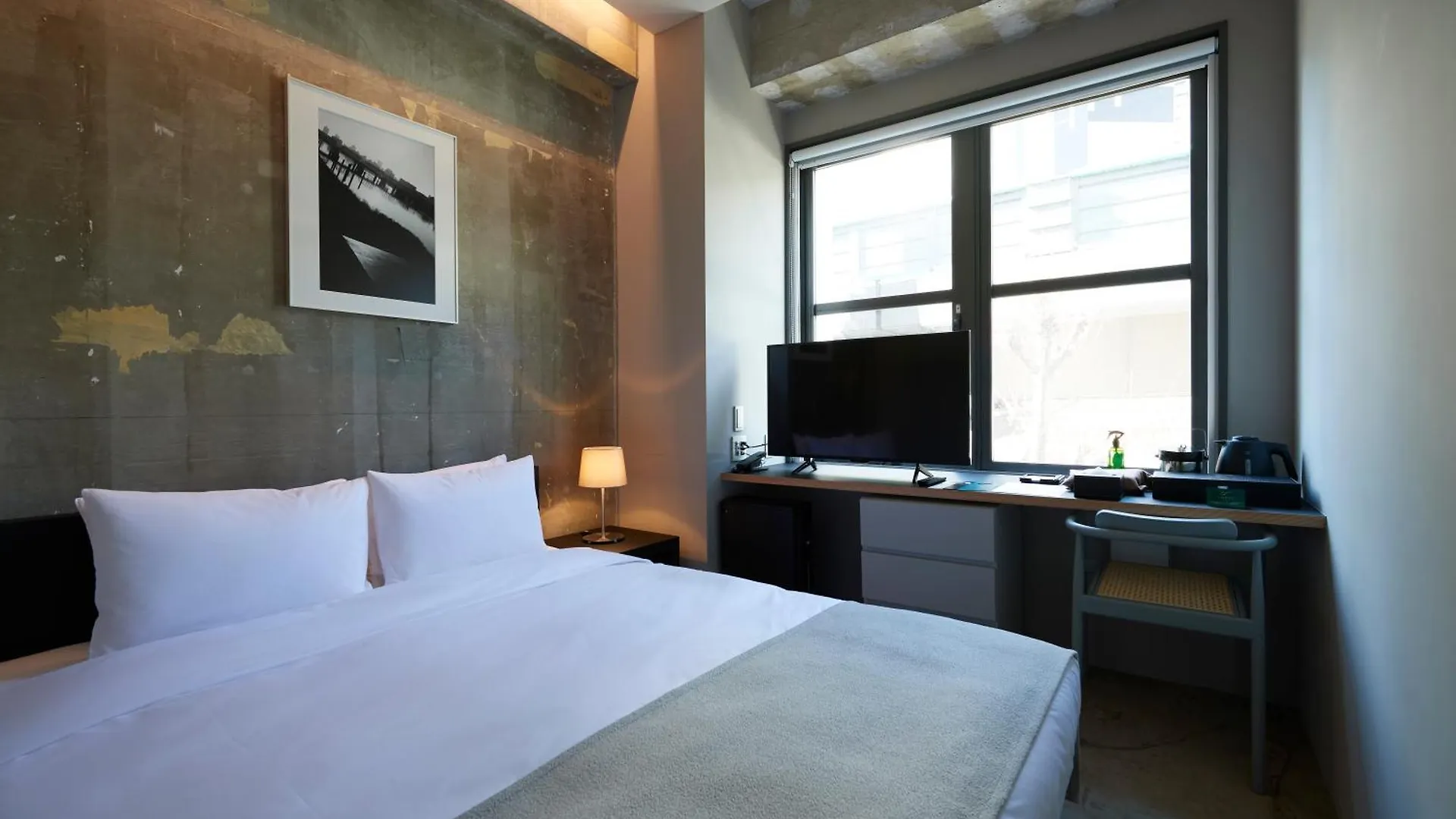 Hotel Tones Osaka Japón